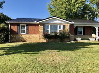 724 Dry Creek Rd, Smithville, TN 37166