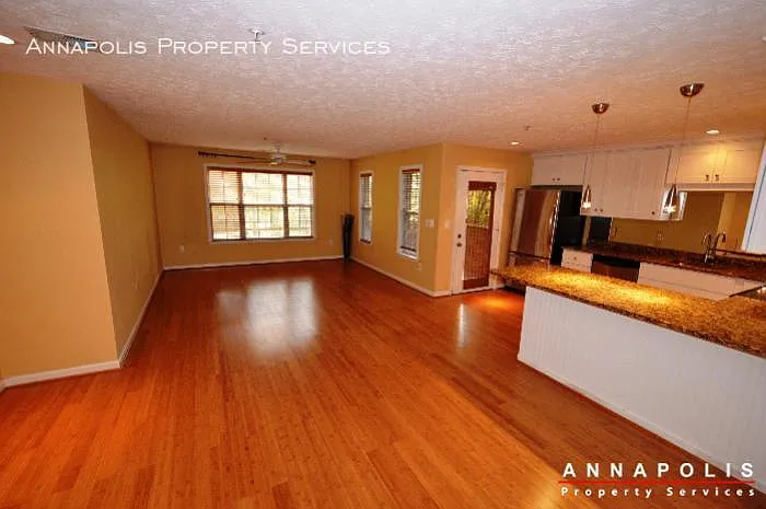 631 Admiral Dr — Photo 4