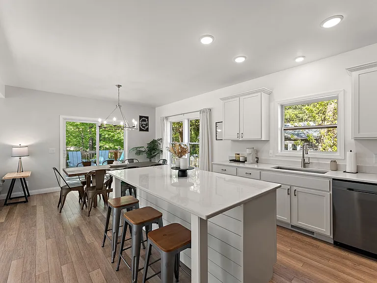 207 Twilight Dr — Photo 12