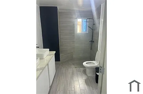 210 Woodlawn Ter #2 Photo 1
