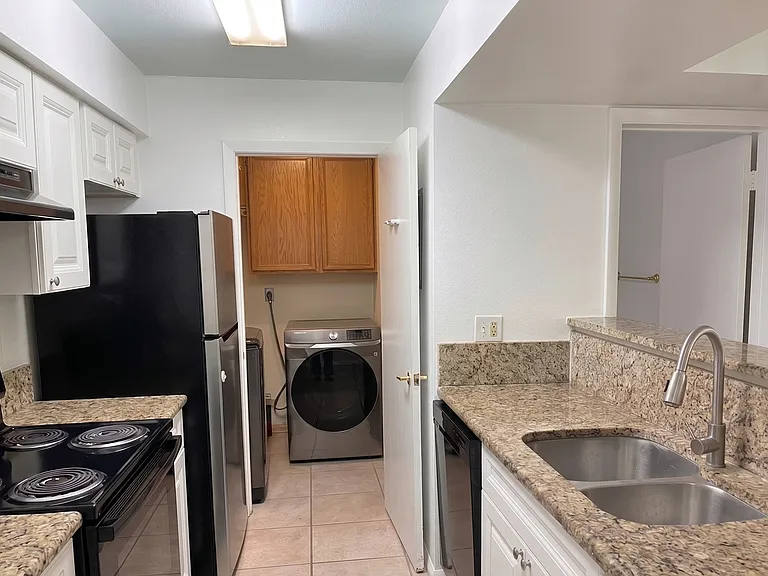 3028 Parkway Blvd #108 — Photo 9