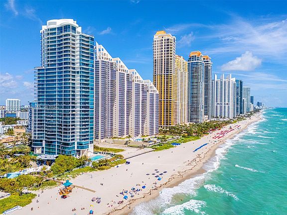 2nd image of 17475 Collins Ave Unit 804