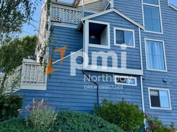 201 Sea Crest Cir
