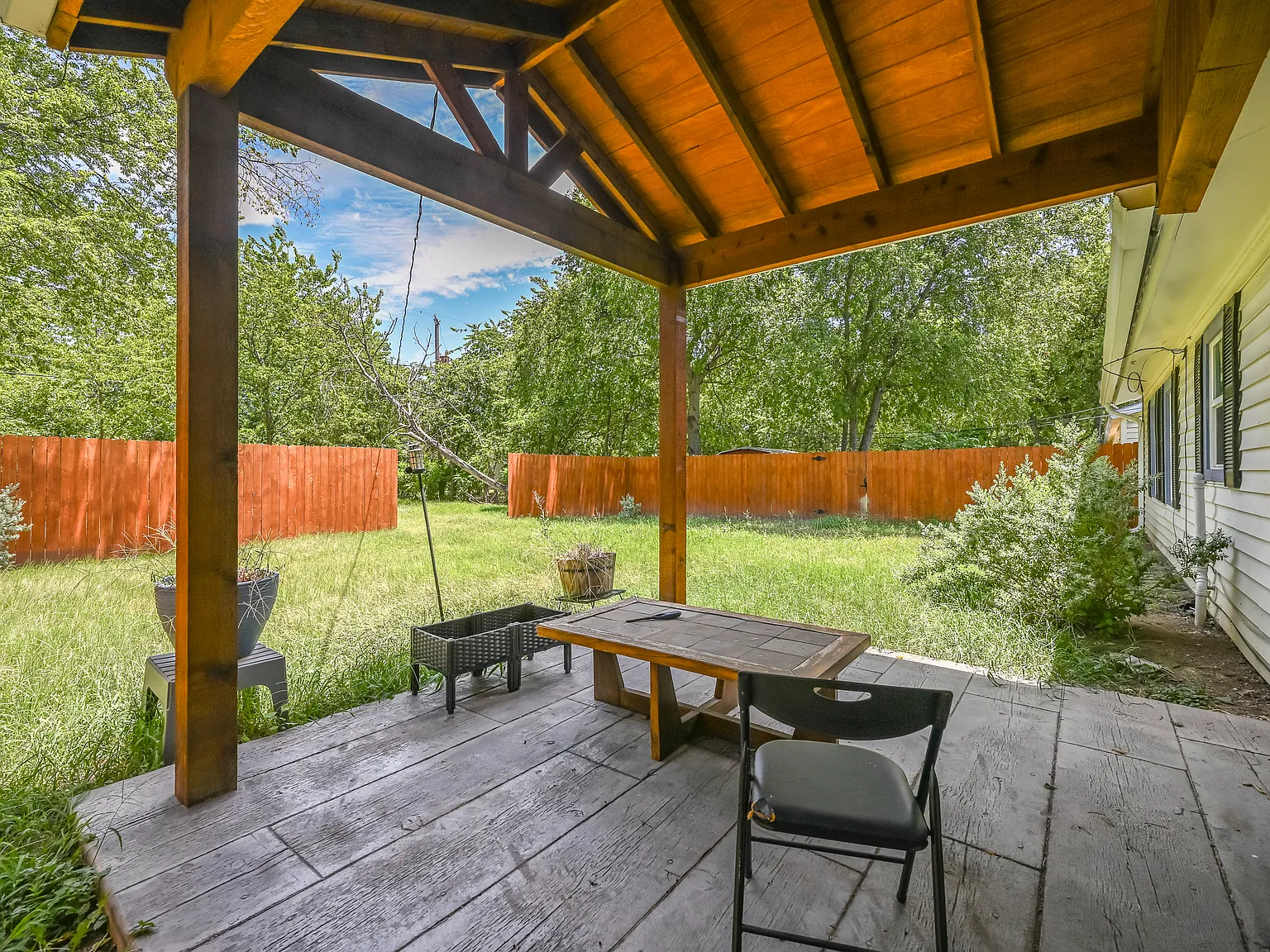 3 bed, 1100 sqft, $1,575 — Photo 4
