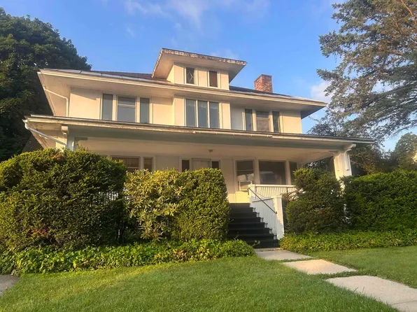 120 Elm Street, Bennington, VT 05201