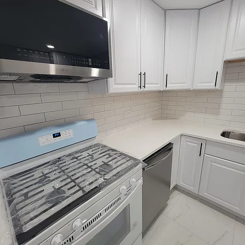 4250 W Lawrence Ave #2S Photo 1