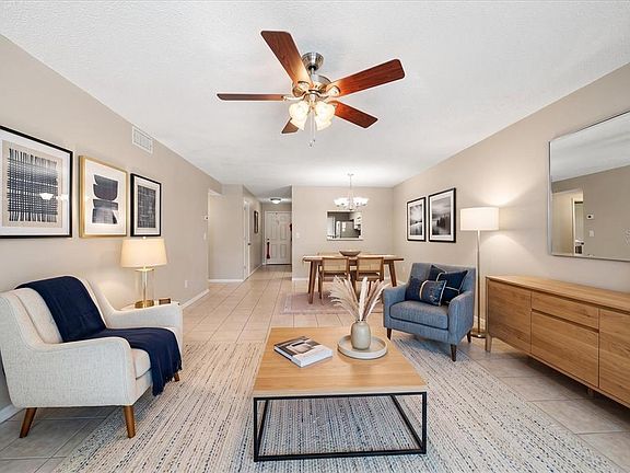 4th image of 330 PROMENADE DRIVE #206