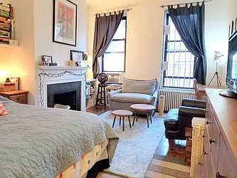 Rented by Manhattan Spaces