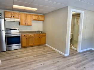 4 Commerce St, Hill, NH 03243
