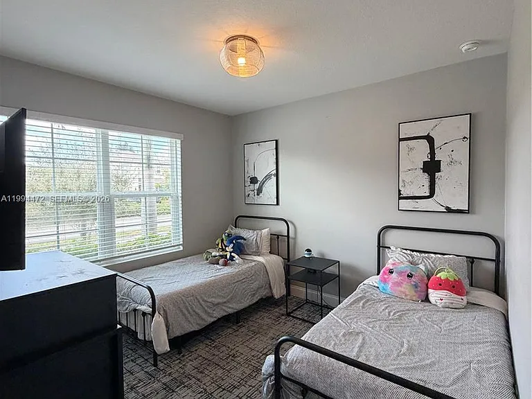 8649 Cobblestone Dr — Photo 11