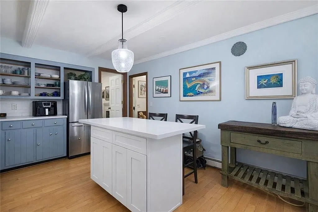 2 bed, 1.0 bath, 1056 sqft, $3,000 — Photo 4