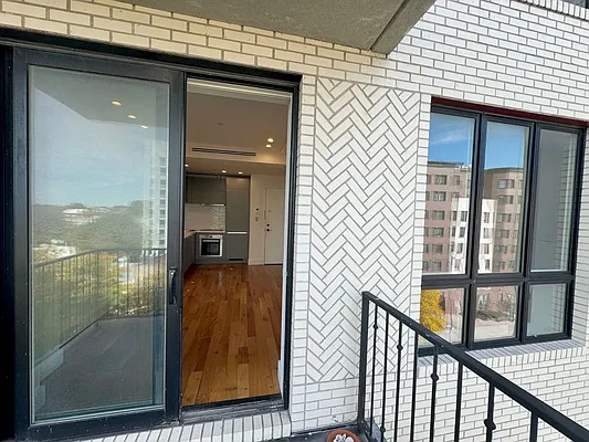 Rented by Pear NYC LLC | media 32