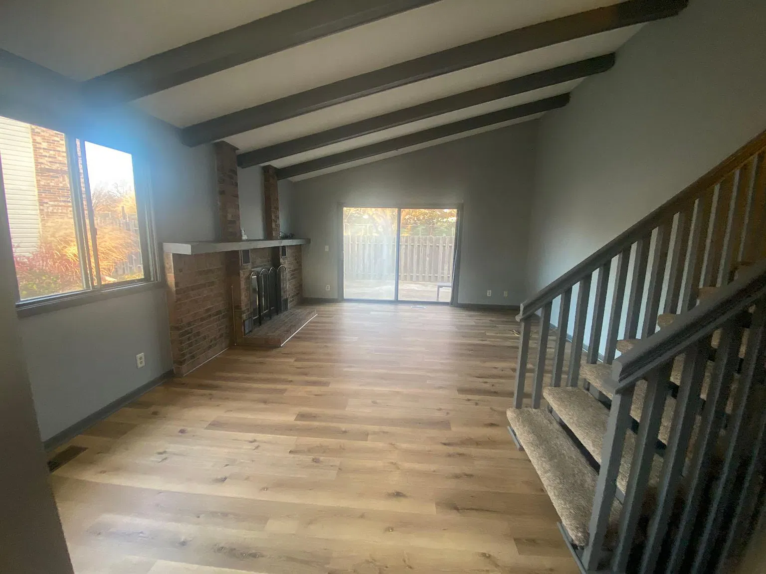 1219 Willow Ave — Photo 2