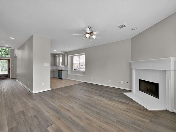 2nd image of 59 E Montfair Blvd