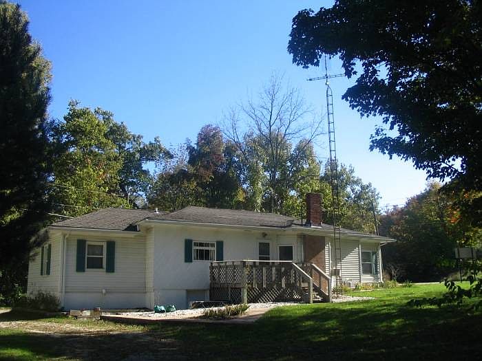 5588 Deans Hill Road