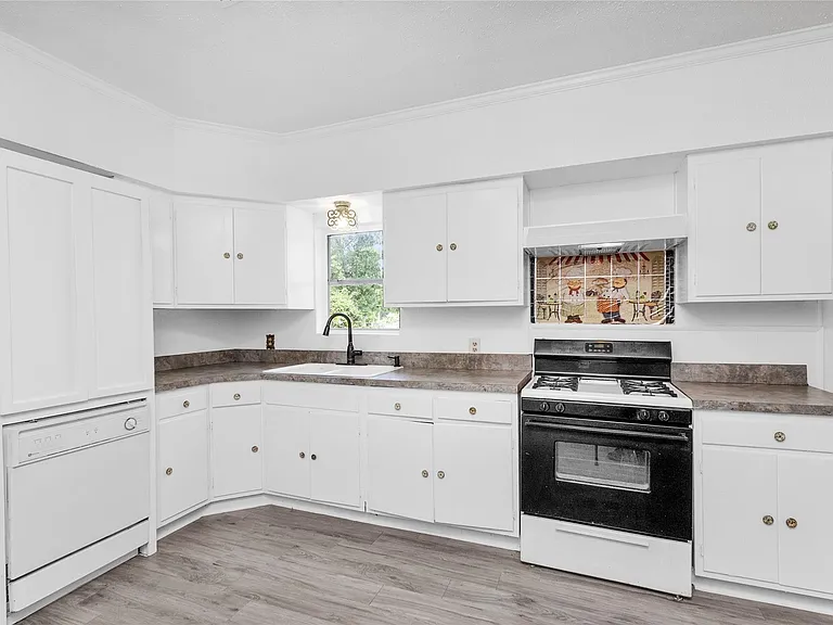 19355 Forest Lane Cir — Photo 13