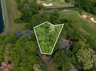 2 Lakeview Ct, Nellysford, VA 22958