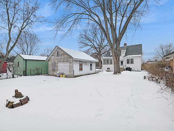 2nd image of 1202 Taylor Ave