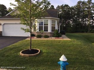 633 Timberline Ln, Manchester Township, NJ 08759