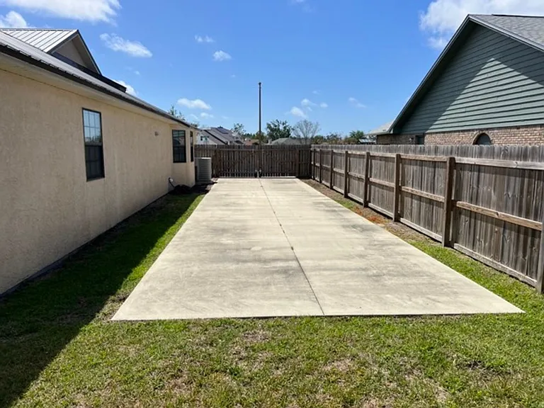 604 Mallory Dr — Photo 28