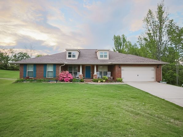 122 Lazy Oak Dr