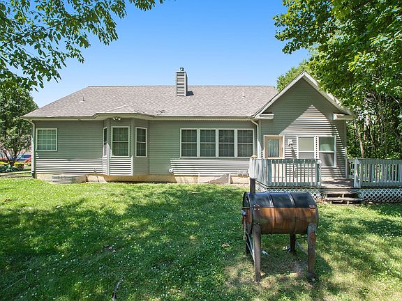 5th image of 1543 Carolyn Dr