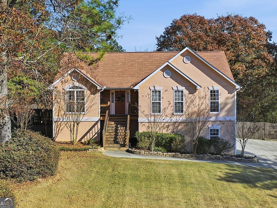 1st image of 137 Orchard Way SE