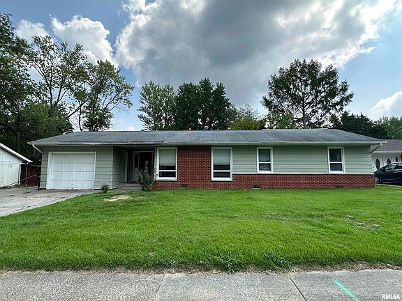 2nd image of 203 S Glenview Dr