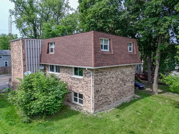 639 McHenry Ave #2, Woodstock, IL 60098