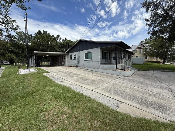 5th image of 517 NE 8th Ave