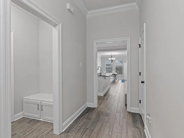 289 Lake Pride Dr — Photo 15