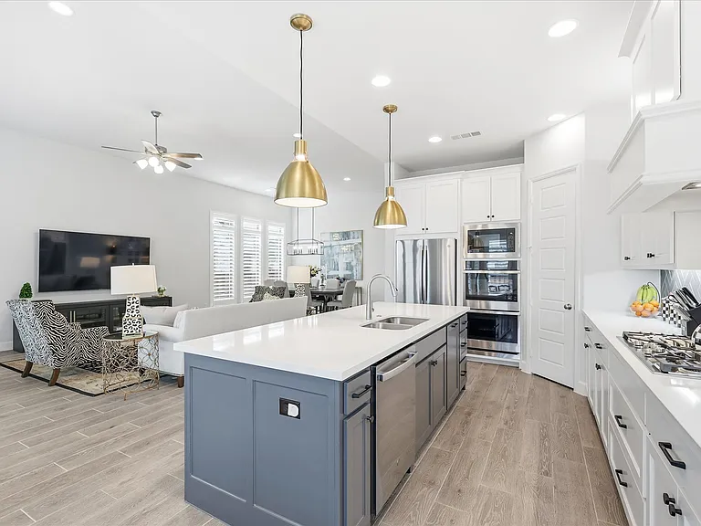 704 Pony Foot Dr — Photo 9