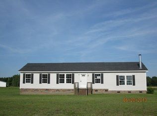 28 Appie Rd, Walstonburg, NC 27888