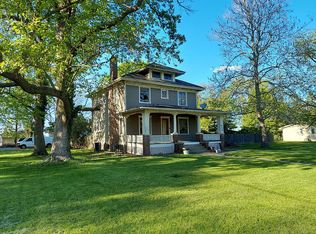 164 E North St, Warrensburg, IL
