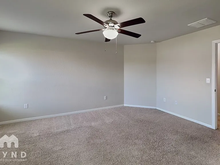 717 Pinnacle Dr — Photo 8