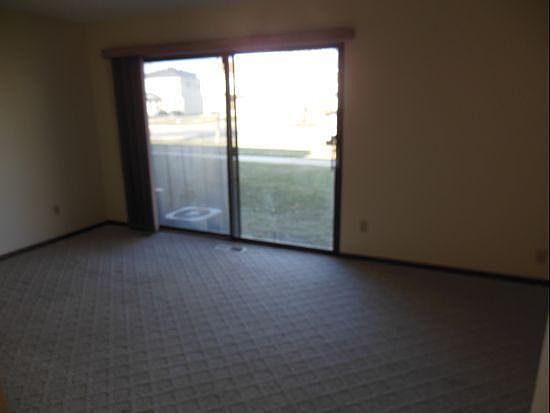 2nd image of 1511 W Edgerton Ave #408