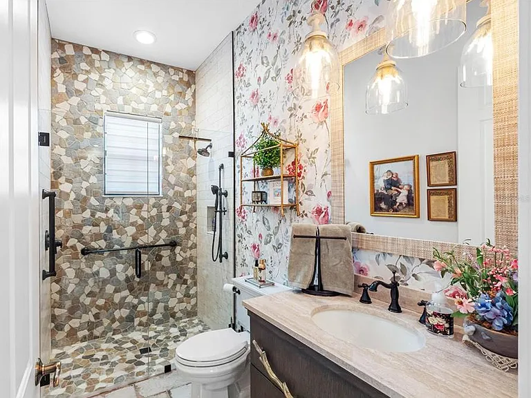 6022 Beacon Shores St — Photo 33