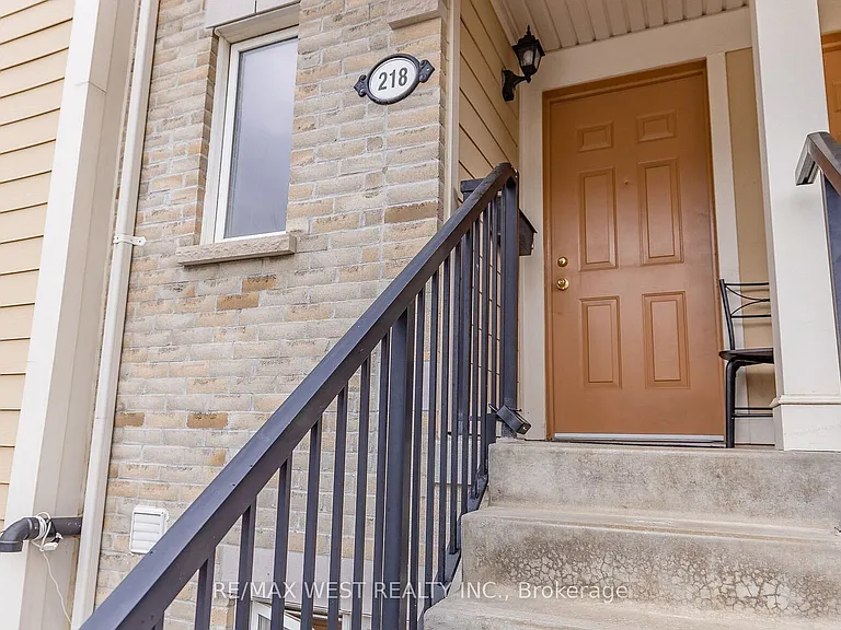 4975 Southampton Dr #218 — Photo 2
