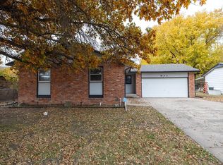 911 N 1st Ave, Mulvane, KS 67110