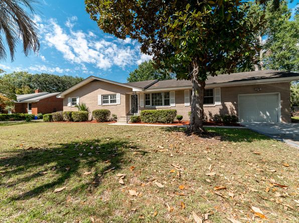 1334 Manor Blvd