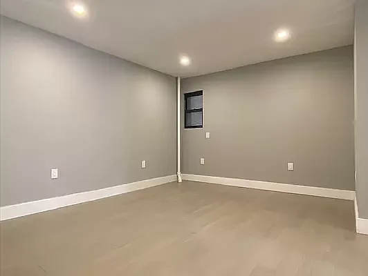 Rented by REAL New York | media 12