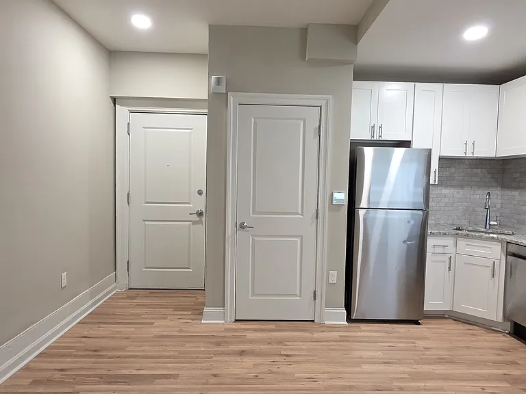 1420-22 Chestnut St #502 — Photo 5