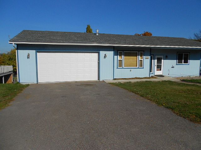 1st image of 709 12th Ave E