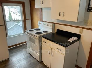 302 Turner St APT D, Auburn, ME 04210
