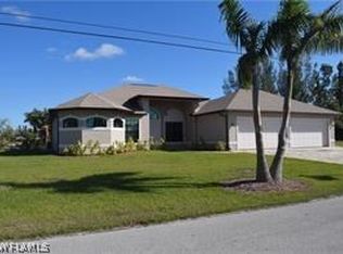3507 SW 17th Place Cpe, Coral, FL 33914