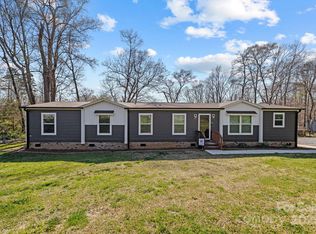 119 Old Hearth Rd, Clover, SC 29710