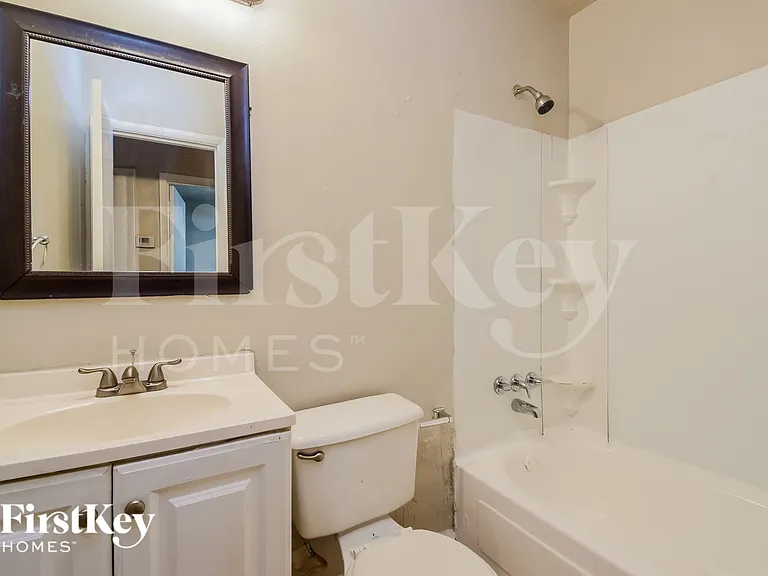 8277 Dunellen Ln — Photo 15