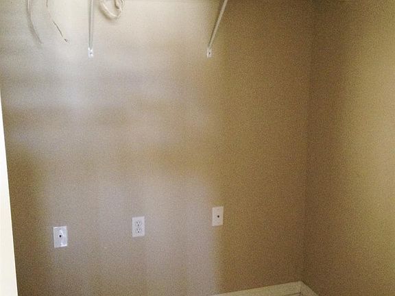 2nd image of 5556 Brentwater Pl