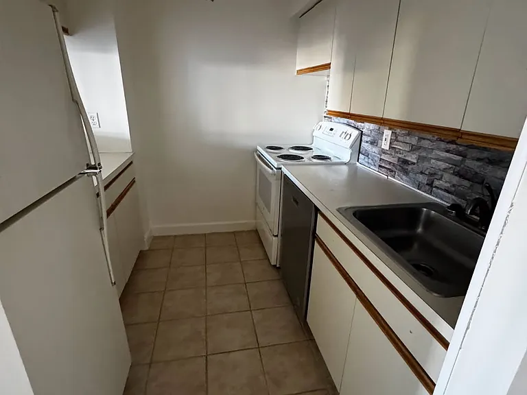 235 Park Ave #106 — Photo 10