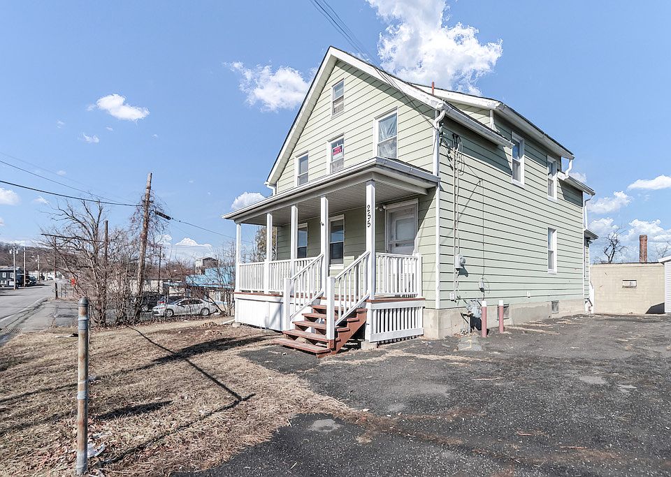 1st image of 255 Walsh Ave #1
